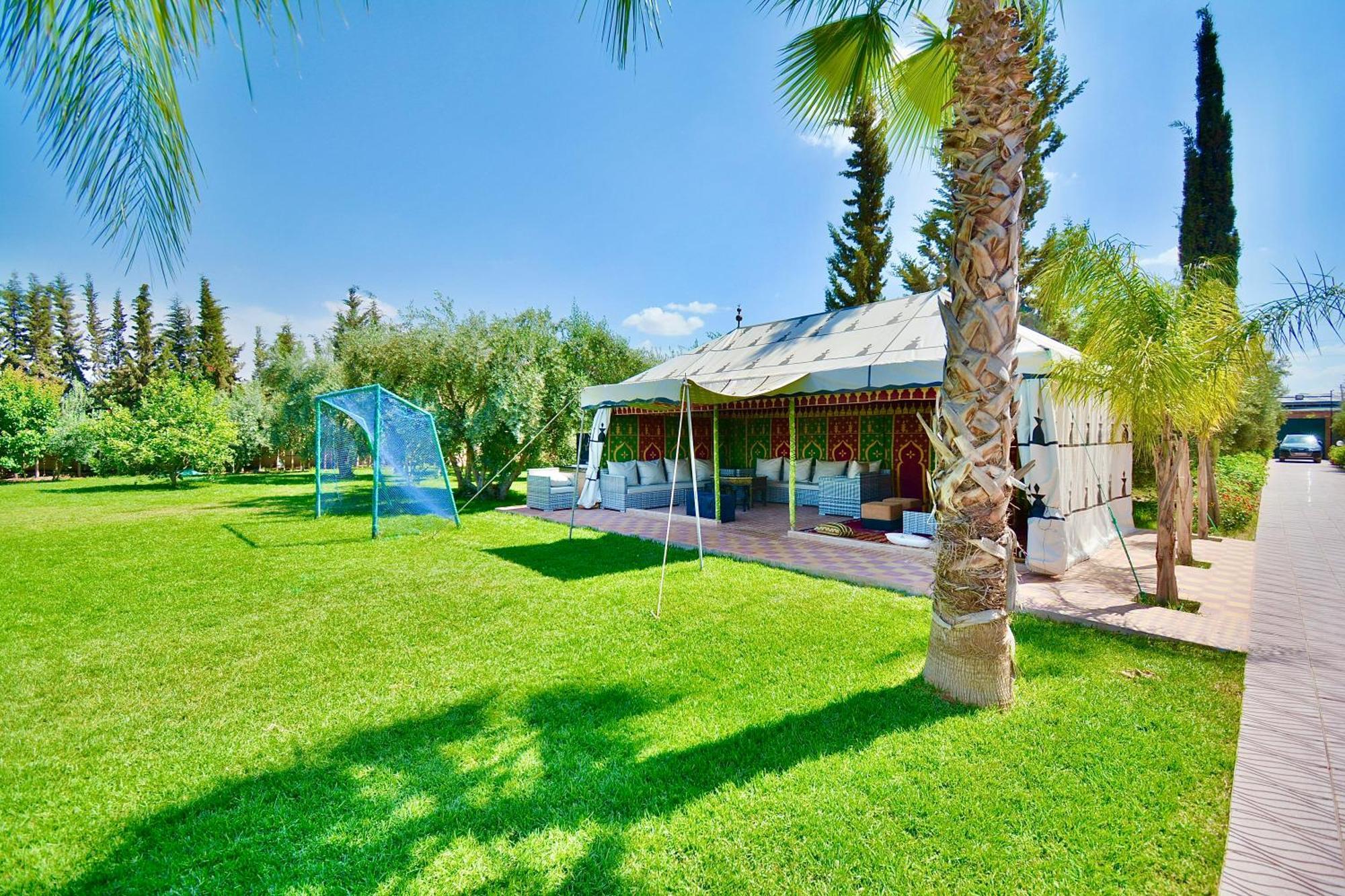 Ferme De Vacances Avec Une Grande Villa A Marrakech Marrakesh Eksteriør bilde