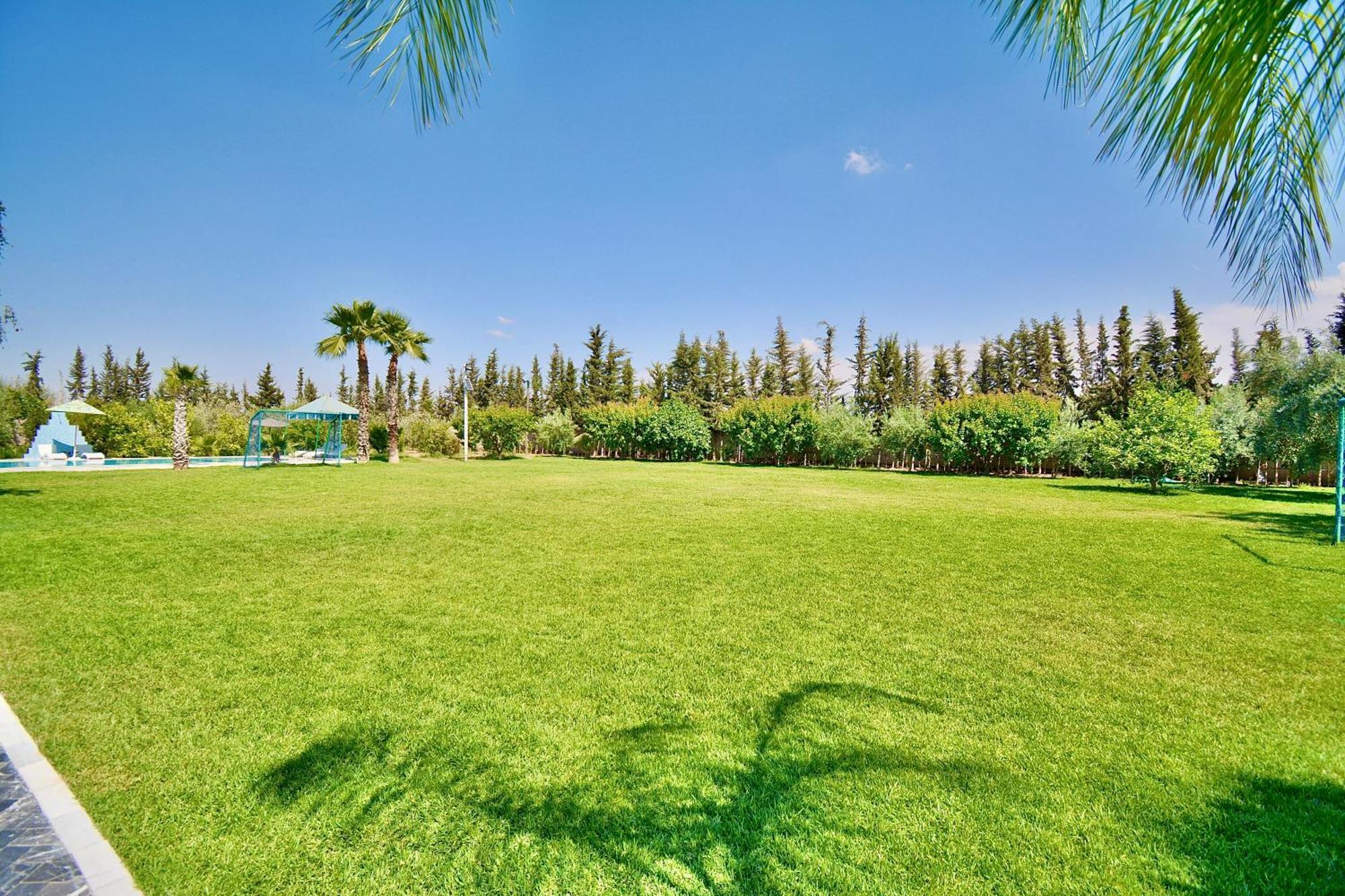 Ferme De Vacances Avec Une Grande Villa A Marrakech Marrakesh Eksteriør bilde